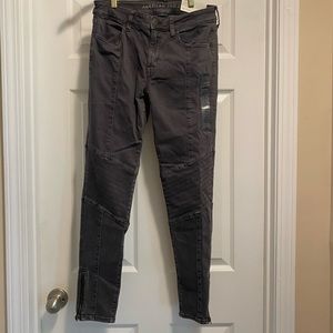 Size 10, gray, American Eagle jegging jeans